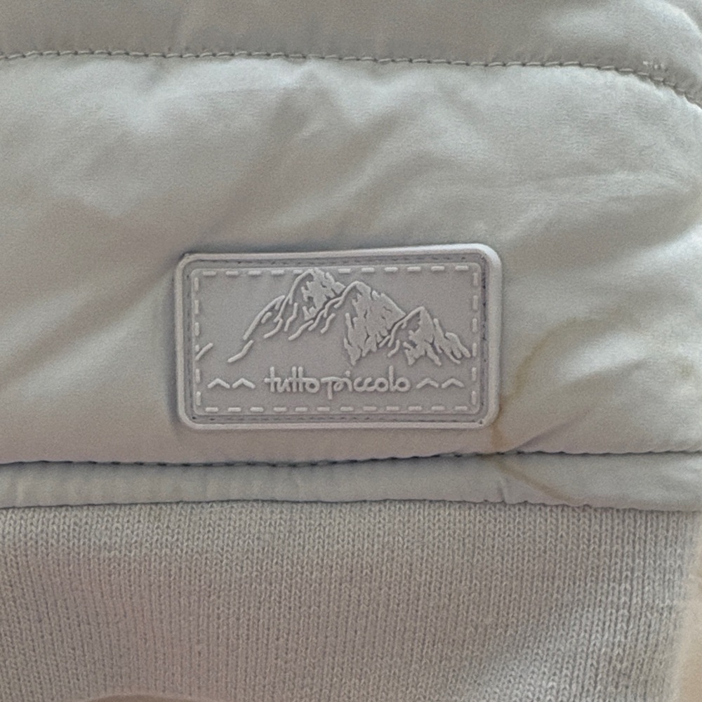 New Tutto Piccolo Hooded Waistcoat - Picture 8 of 11